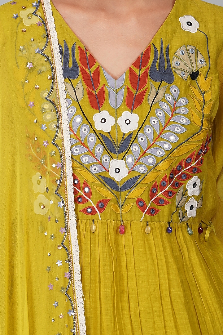 Lime Georgette & Chanderi Gharara Set by Devyani Mehrotra at Pernia's Pop Up Shop