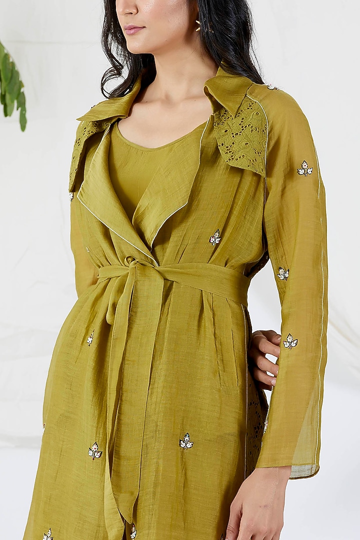 Mehendi Green Trench Coat With Dress by Devyani Mehrotra at Pernia's Pop Up Shop