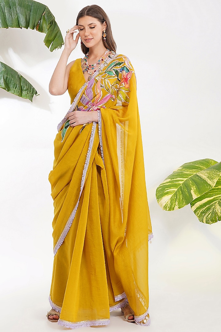 Yellow Printed Saree Set by Devyani Mehrotra