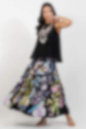 Black Muslin Floral Printed Skirt Set by Devyani Mehrotra