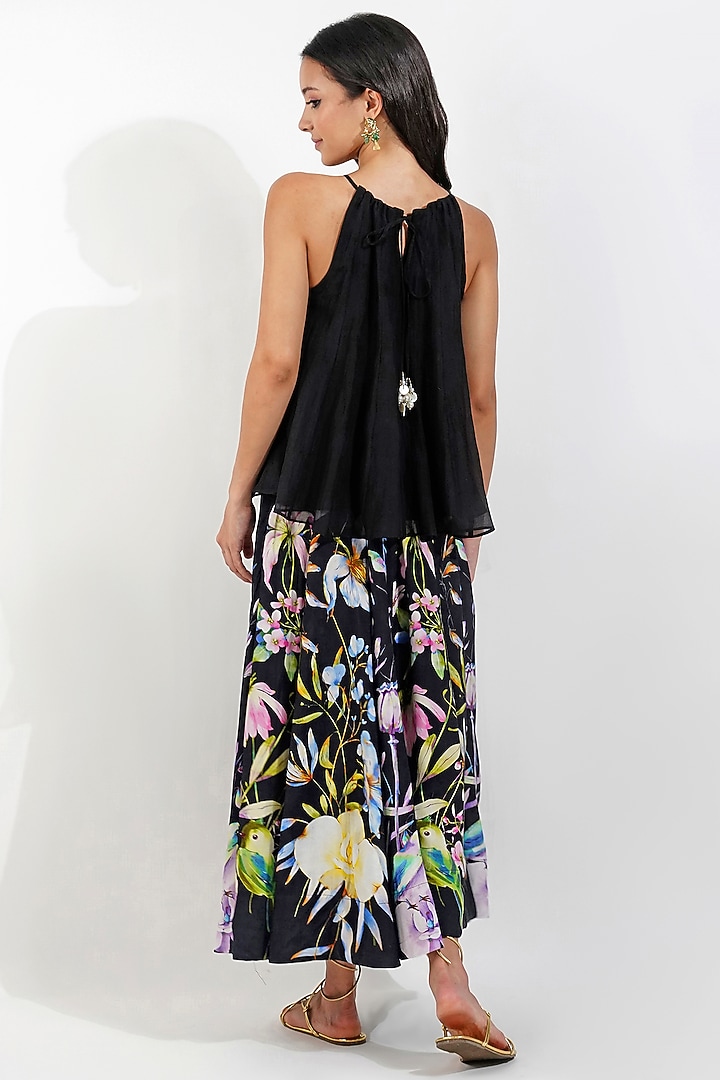 Black Muslin Floral Printed Skirt Set by Devyani Mehrotra at Pernia's Pop Up Shop