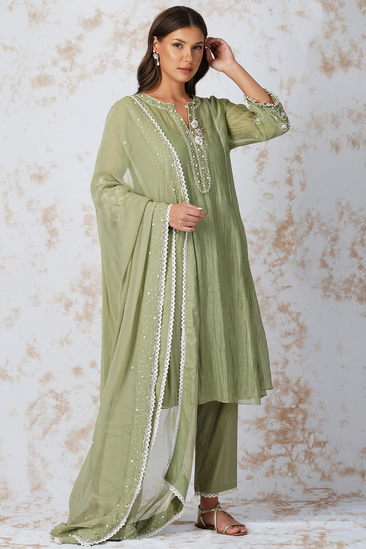 Mint Green Embellished Kurta Set by Devyani Mehrotra at Pernia's Pop Up Shop
