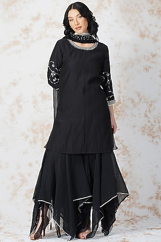 Black Chanderi Gharara Set by Devyani Mehrotra