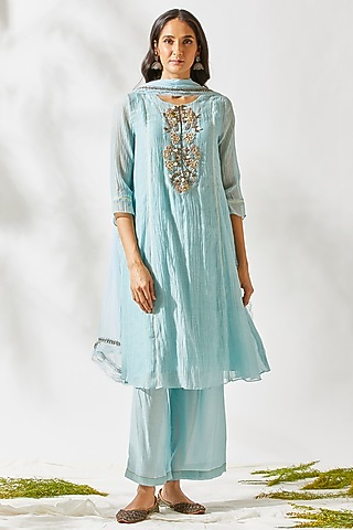Sky Blue Embroidered Kurta Set by Devyani Mehrotra
