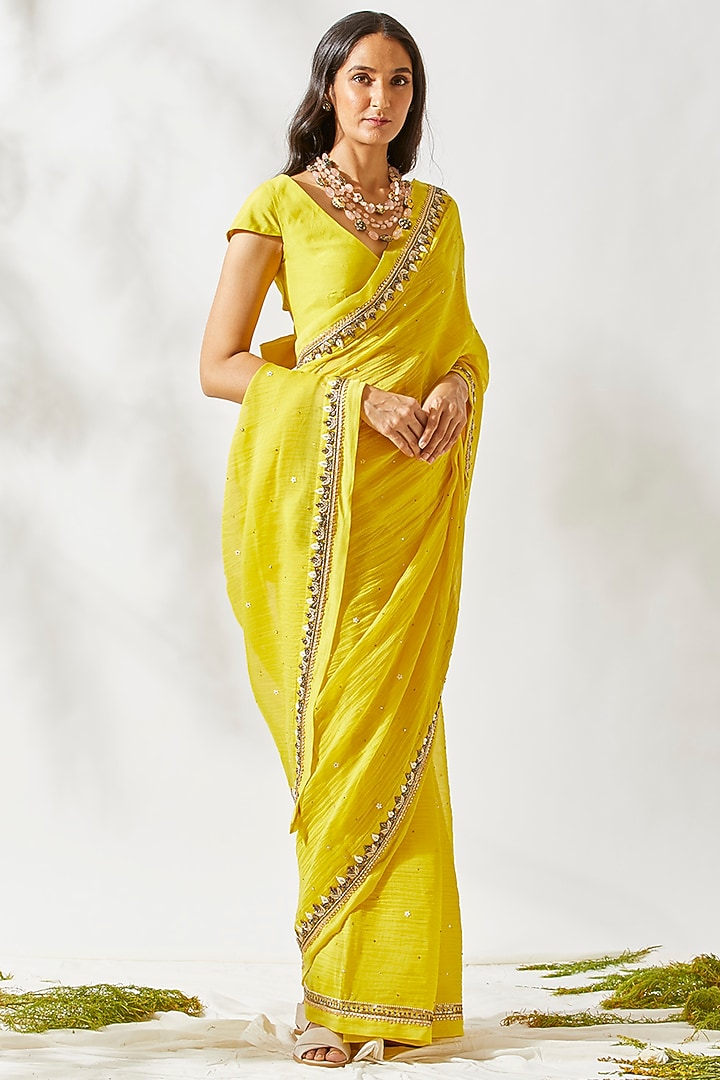 Yellow Embroidered Wedding Saree Set by Devyani Mehrotra at Pernia's Pop Up Shop