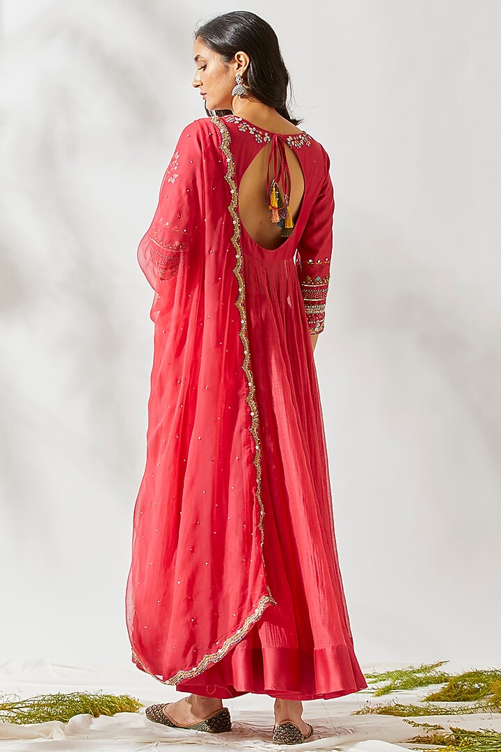 Red Embroidered Wedding Anarkali Set by Devyani Mehrotra at Pernia's Pop Up Shop