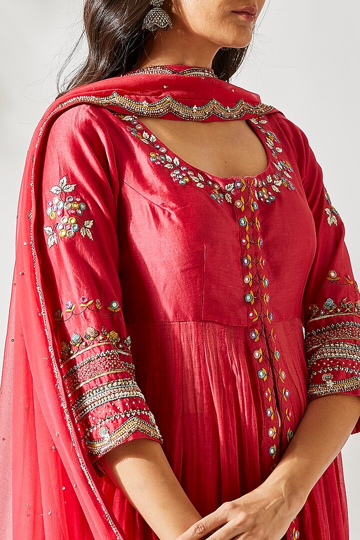 Red Embroidered Wedding Anarkali Set by Devyani Mehrotra at Pernia's Pop Up Shop