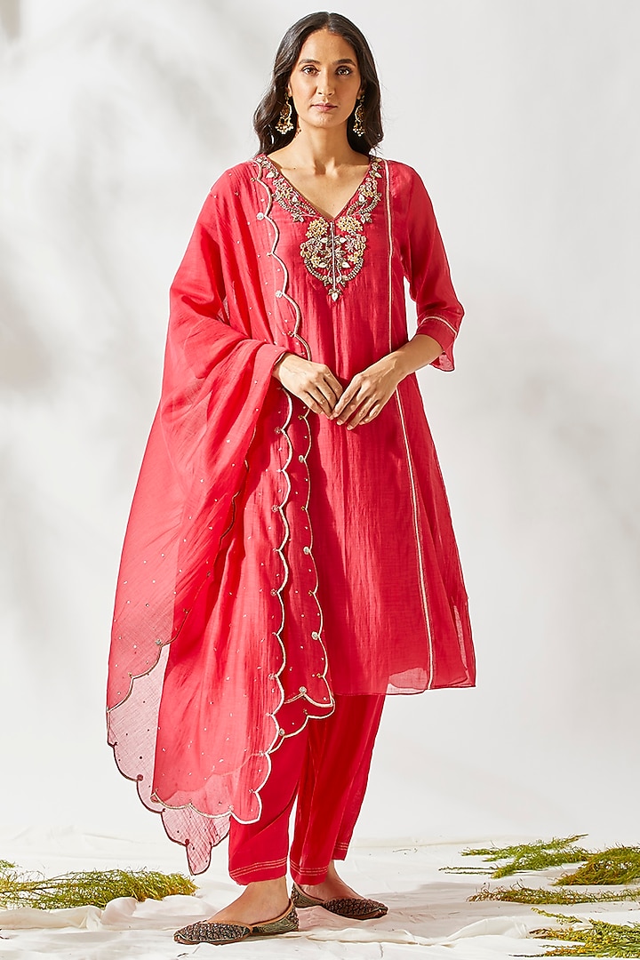 Red Sequins Embroidered Kurta Set For Girls by Devyani Mehrotra - Kids