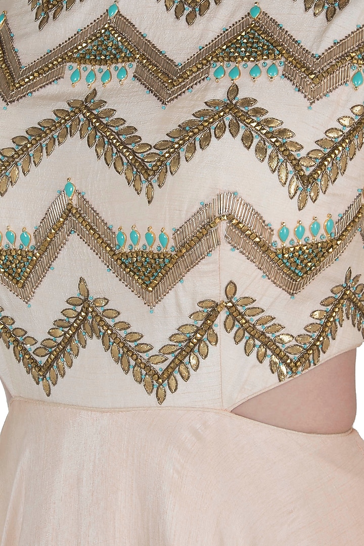 Peach side cut gown available only at Pernia's Pop Up Shop.