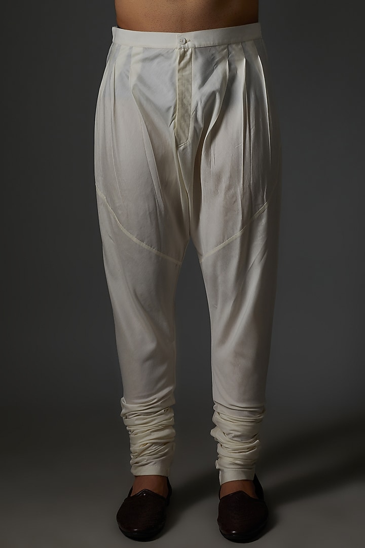 Ivory Raw SIlk Chikankari Embroidered Sherwanai Set by Divyam Mehta Men at Pernia's Pop Up Shop
