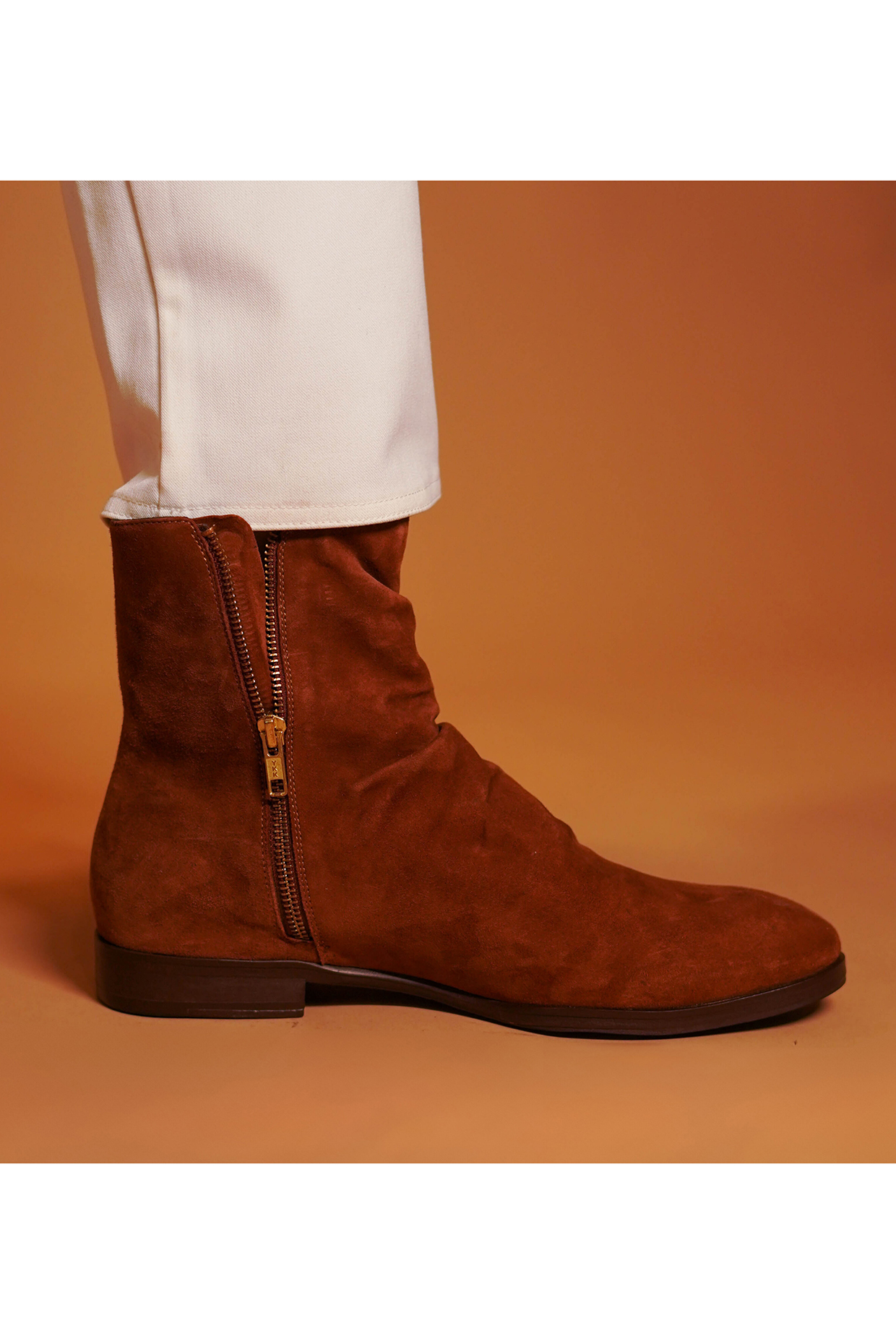 Brown Suede Wrinkled & Leather Boots by Dmodot