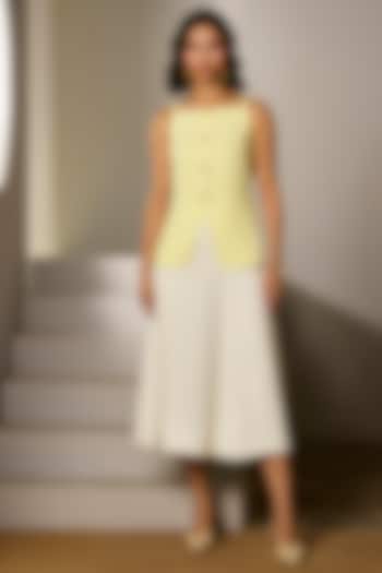 White Twill Crepe & Linen Skirt Set by Label Deepika Nagpal at Pernia's Pop Up Shop