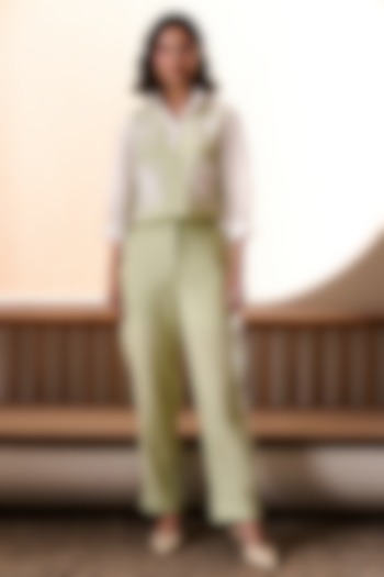 Green Cotton Linen & Butter Soft Linen Embroidered Co-Ord Set by Label Deepika Nagpal at Pernia's Pop Up Shop