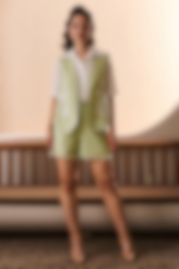 Green Cotton Linen & Butter Soft Linen Embroidered Co-Ord Set by Label Deepika Nagpal at Pernia's Pop Up Shop