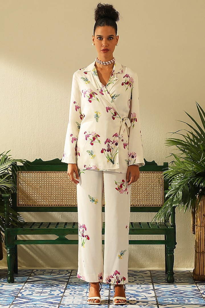 Ivory Irish Cotton Blazer Set by Label Deepika Nagpal at Pernia's Pop Up Shop