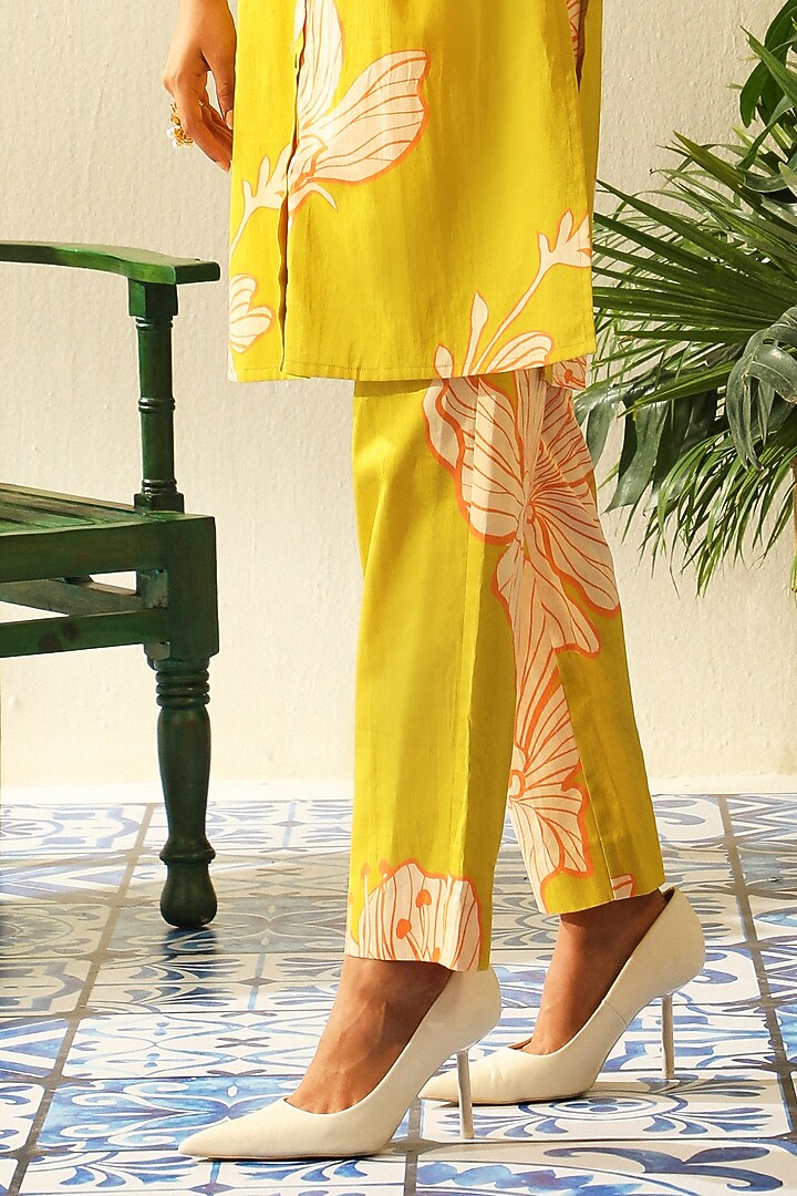 Pistachio Green Mulberry Silk Co-Ord Set by Label Deepika Nagpal at Pernia's Pop Up Shop