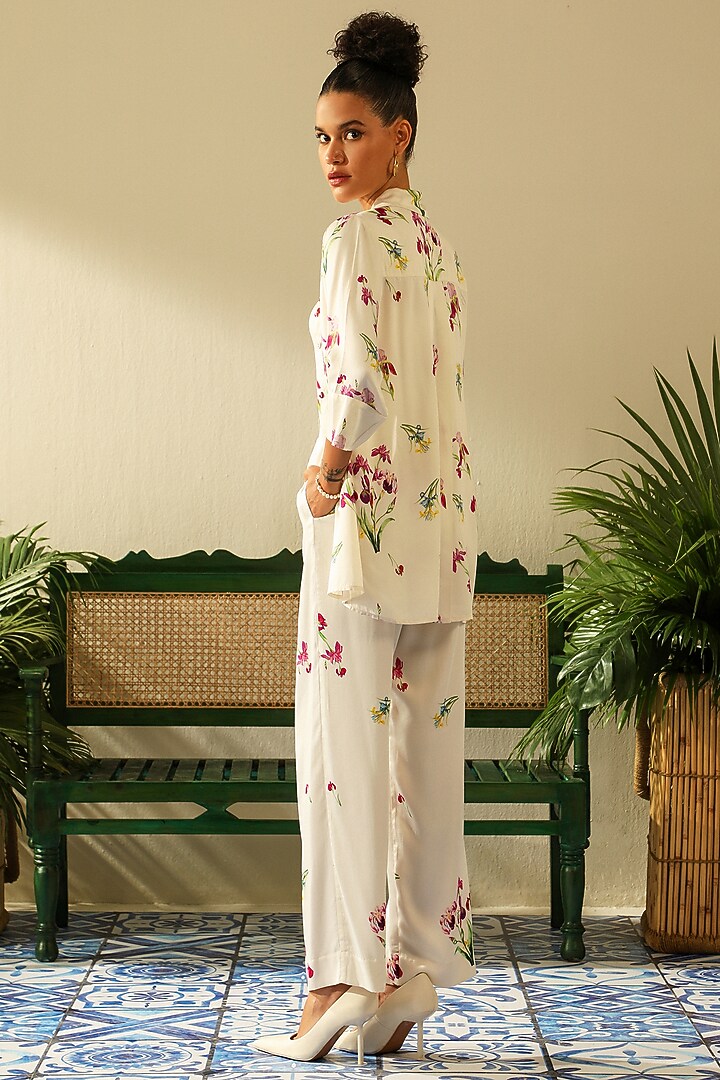 Ivory Irish Cotton Co-Ord Set by Label Deepika Nagpal at Pernia's Pop Up Shop