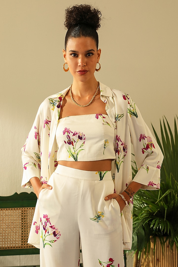 Ivory Irish Cotton Co-Ord Set by Label Deepika Nagpal at Pernia's Pop Up Shop