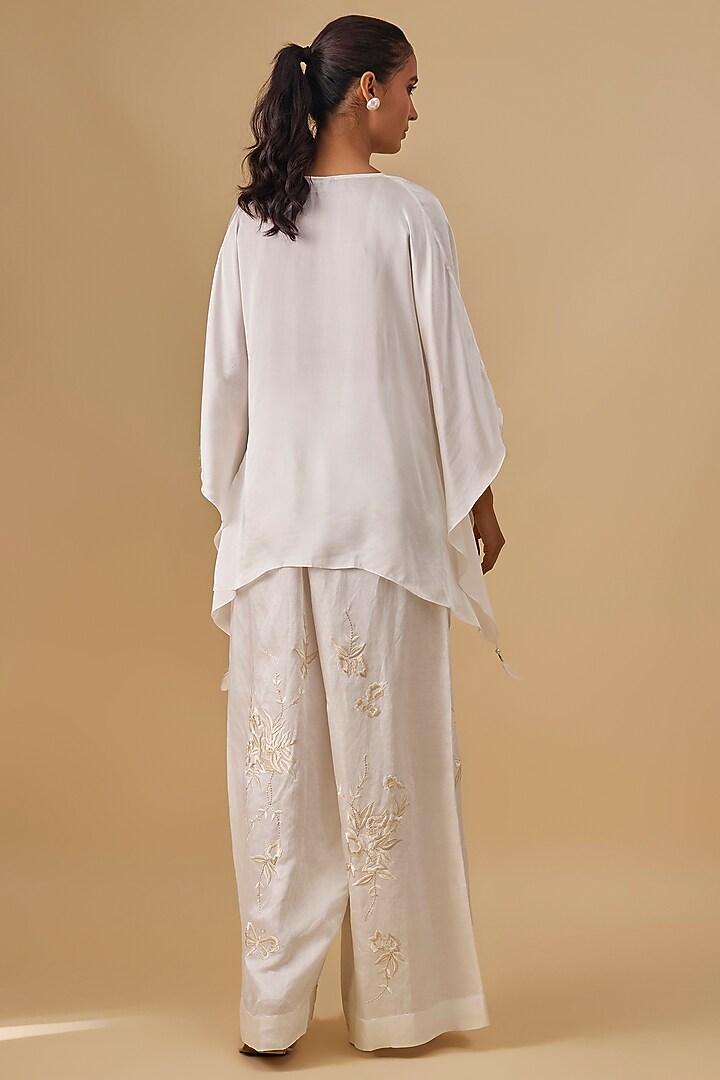 Ivory Blended Satin Kaftan by Dilnaz Karbhary at Pernia's Pop Up Shop
