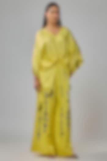 Lemon Yellow Blended Satin Kaftan by Dilnaz Karbhary at Pernia's Pop Up Shop