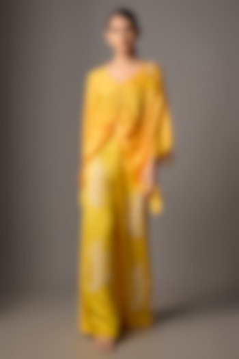 Mango Yellow Blended Linen Trousers by Dilnaz Karbhary at Pernia's Pop Up Shop