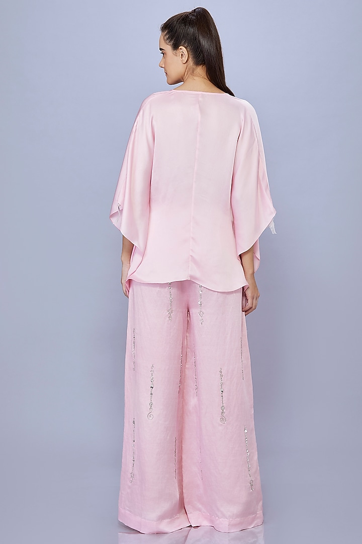 Light Peach Blended Satin Kaftan by Dilnaz Karbhary at Pernia's Pop Up Shop