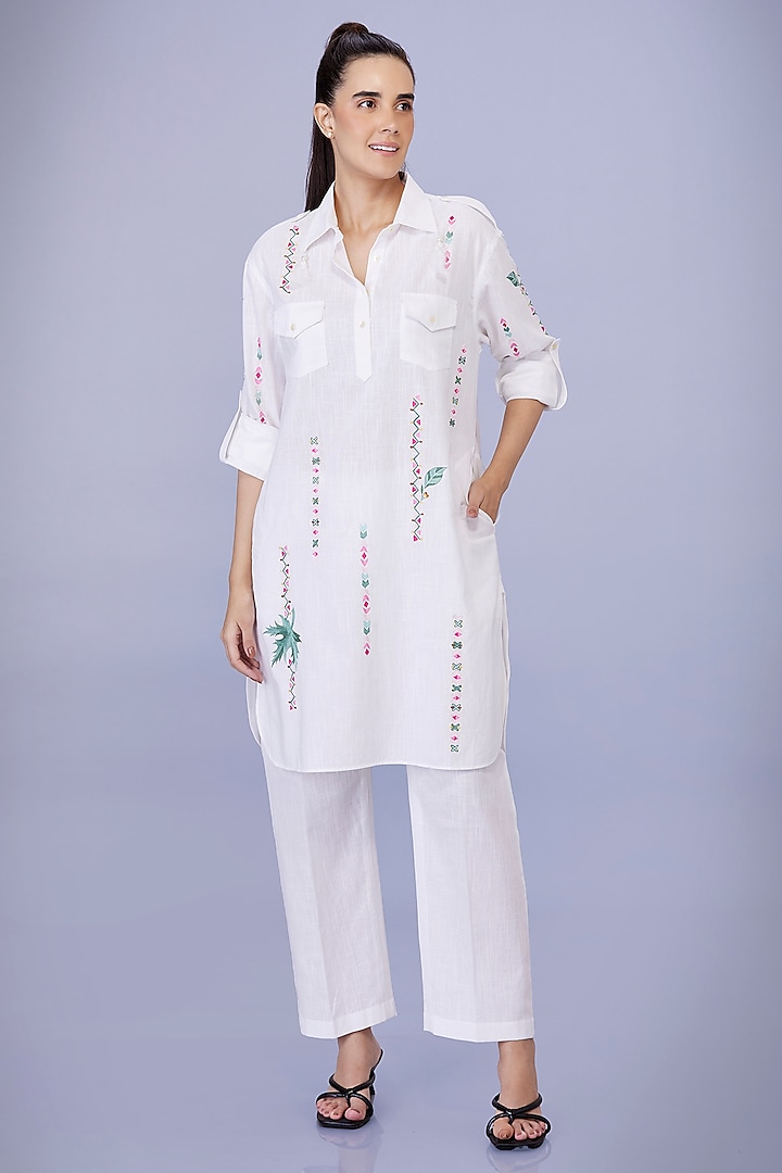 White Blended Linen Embroidered Tunic Set by Dilnaz Karbhary at Pernia's Pop Up Shop