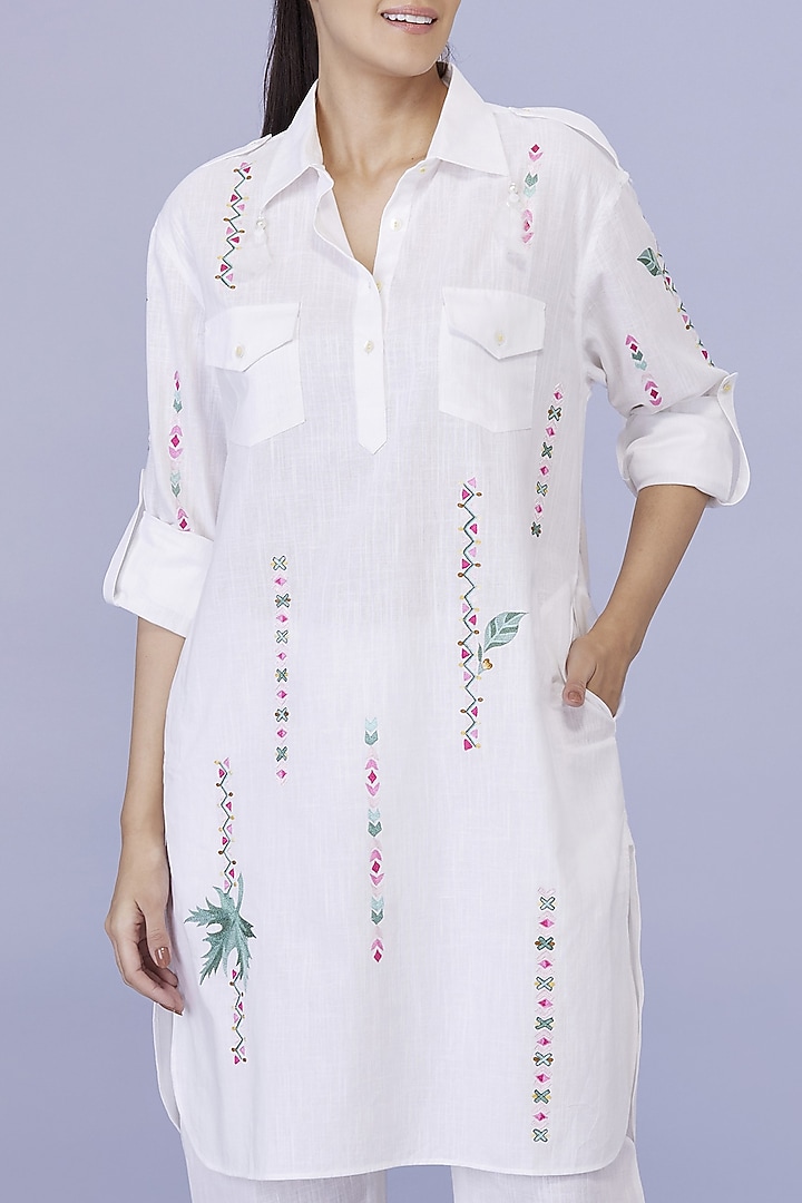 White Blended Linen Embroidered Tunic Set by Dilnaz Karbhary at Pernia's Pop Up Shop