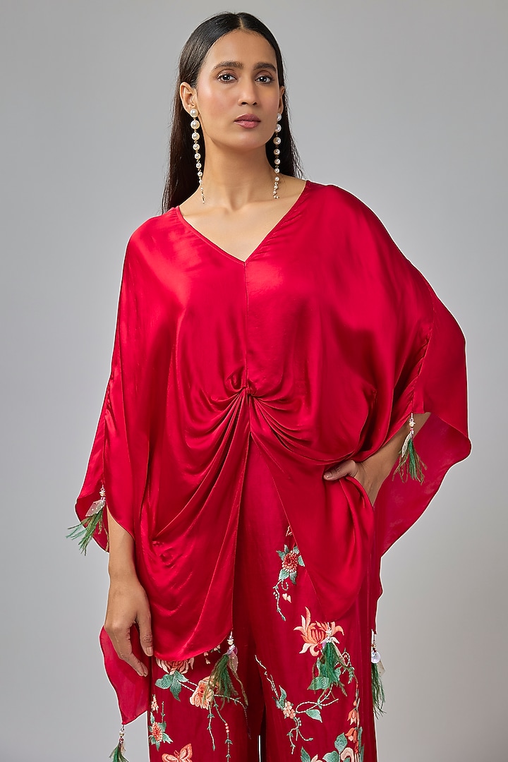 Red Blended Satin Kaftan by Dilnaz Karbhary at Pernia's Pop Up Shop