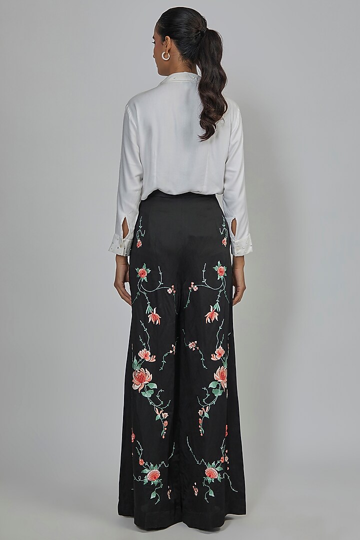 Black Blended Linen Embroidered Trousers by Dilnaz Karbhary at Pernia's Pop Up Shop