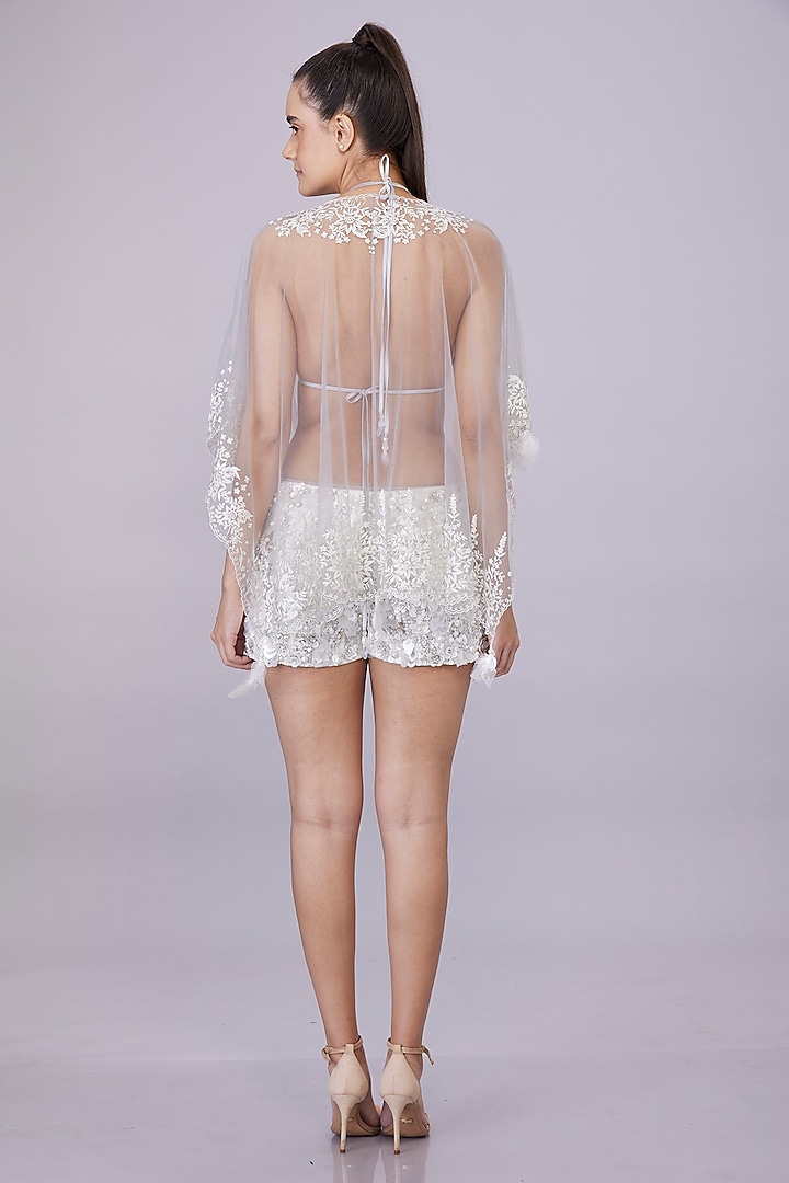 Light Grey Net Thread Embroidered Kaftan by Dilnaz Karbhary at Pernia's Pop Up Shop