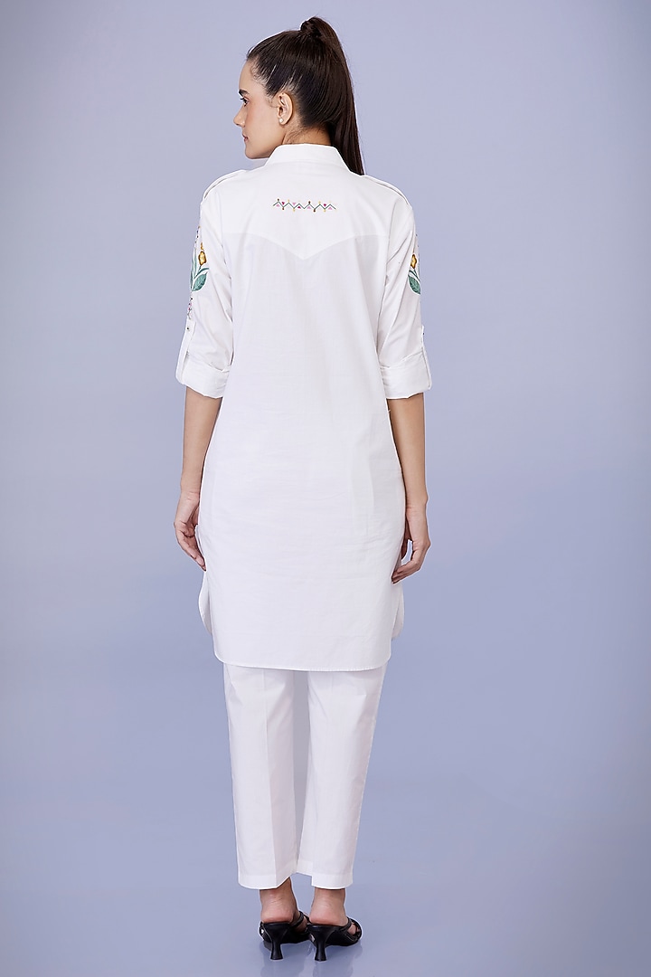 White Cotton Floral Embroidered Pathani Tunic Set by Dilnaz Karbhary at Pernia's Pop Up Shop