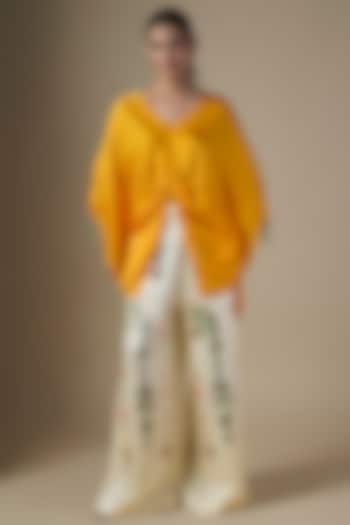 Cream Blended Linen Trousers by Dilnaz Karbhary at Pernia's Pop Up Shop