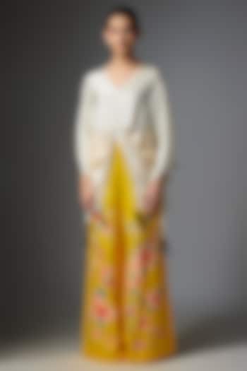 Yellow Blended Linen Embroidered Trousers by Dilnaz Karbhary at Pernia's Pop Up Shop