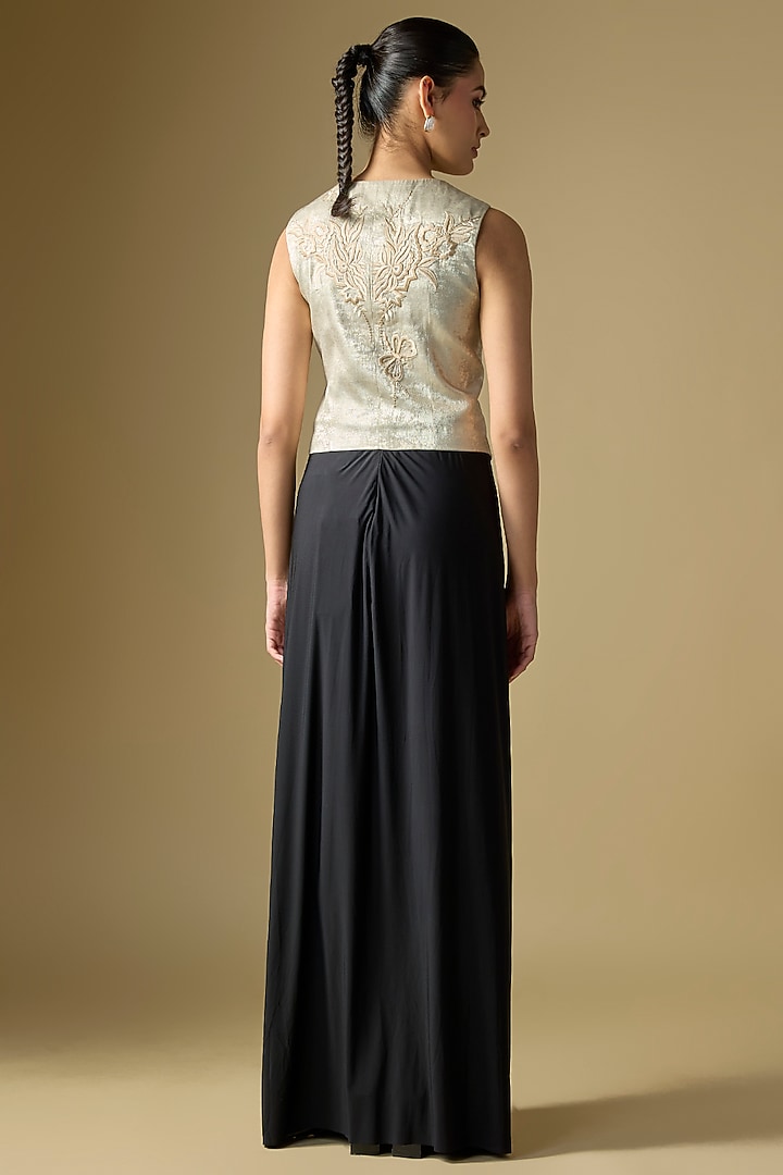 Black Blended Linen & Lycra Embroidered Draped Skirt by Dilnaz Karbhary at Pernia's Pop Up Shop