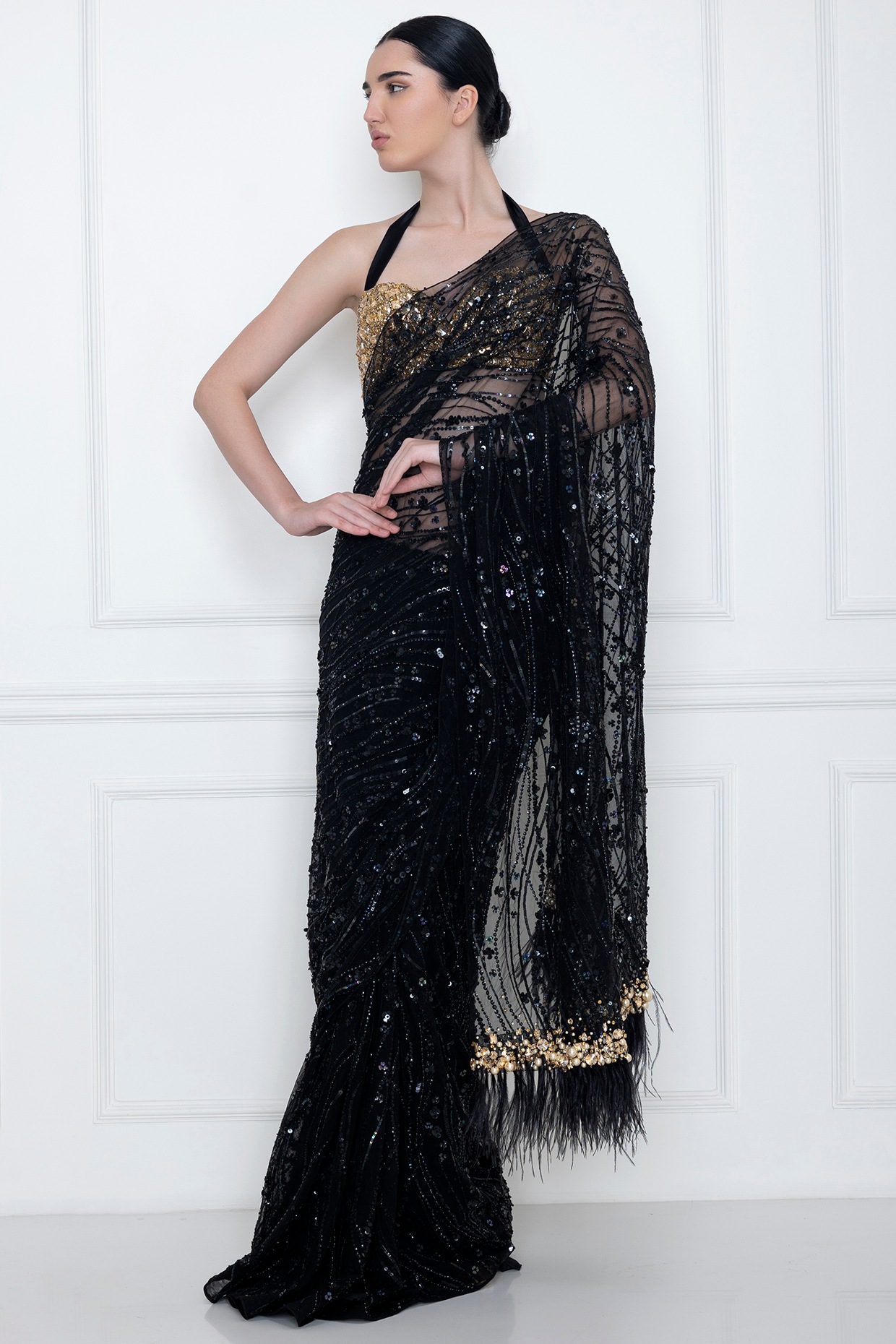 Black Classic Style Embellished Saree 5373SR07