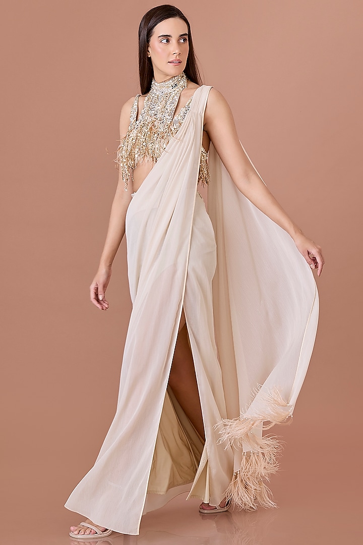 Cream Chiffon Pre-Draped Wedding Saree Set by Dilnaz Karbhary at Pernia's Pop Up Shop