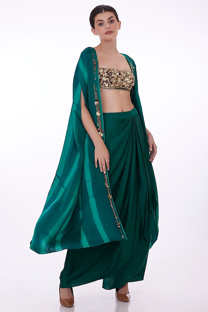 Emerald Green Blended Satin Embellished Tie-Dye Cape Set by Dilnaz Karbhary at Pernia's Pop Up Shop