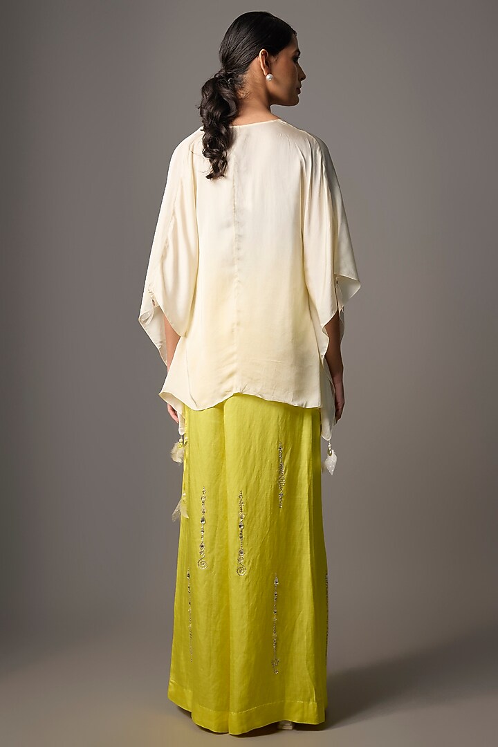 Cream Blended Satin Kaftan by Dilnaz Karbhary at Pernia's Pop Up Shop
