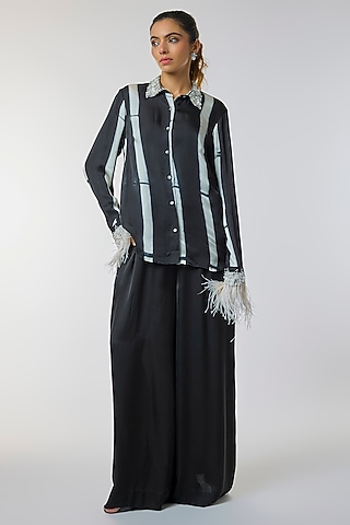 Black & Off-White Blended Satin Tie-Dye Shirt by Dilnaz Karbhary