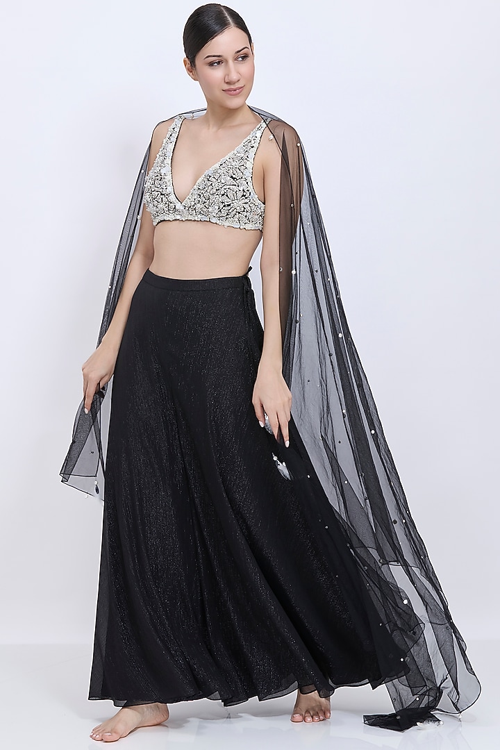 Black Net Hand Embroidered Dupatta by Dilnaz Karbhary at Pernia's Pop Up Shop