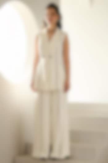 Ivory Twill Crepe Co-Ord Set by Label Deepika Nagpal at Pernia's Pop Up Shop
