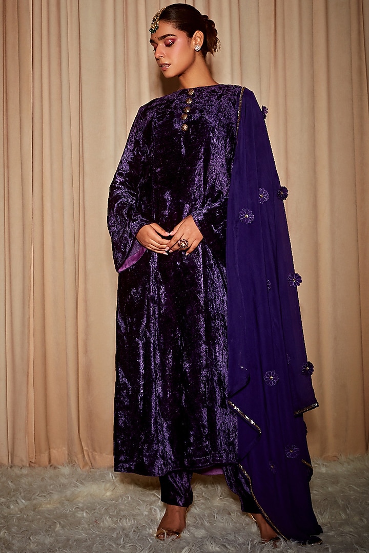 Purple Silk Velvet Embroidered Kurta Set by DOHR INDIA