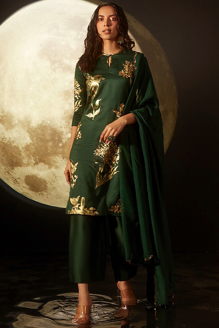 Emerald Green Silk Chanderi Embroidered & Printed Kurta Set by DOHR