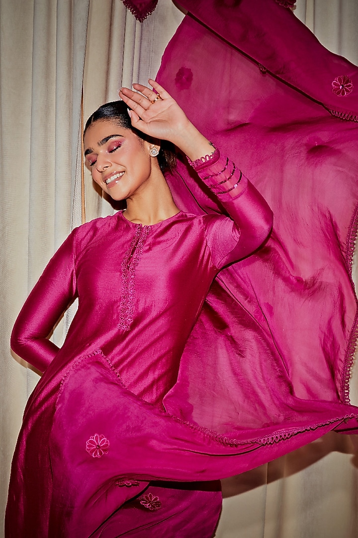 Plum Silk Embellished Kurta Set by DOHR INDIA at Pernia's Pop Up Shop