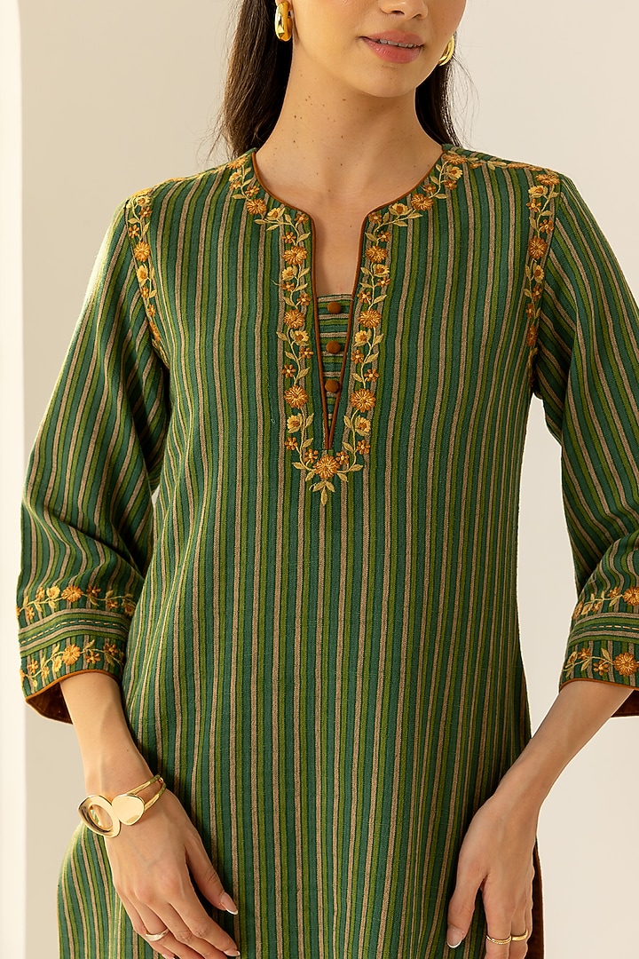 Green Cotton Slub Striped Straight Kurta Set by DOHR INDIA at Pernia's Pop Up Shop