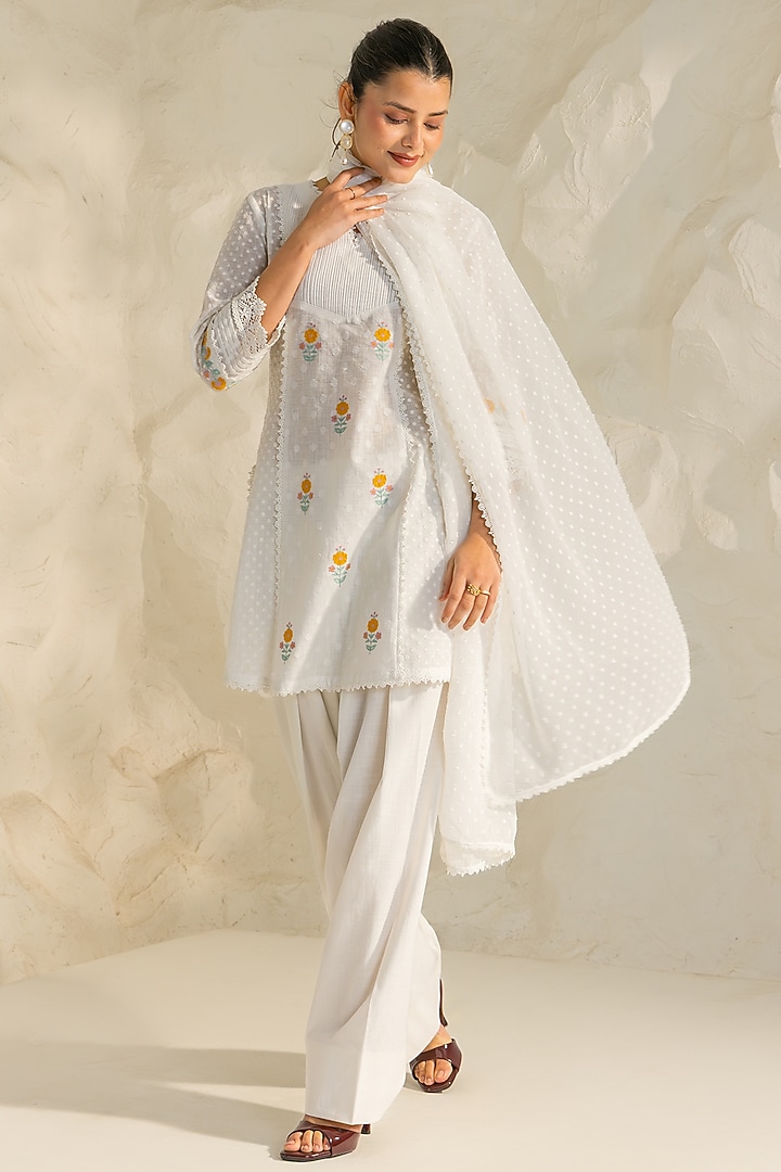 White Cotton Slub Jacquard Aari Embroidered Short Kurta Set by DOHR INDIA at Pernia's Pop Up Shop