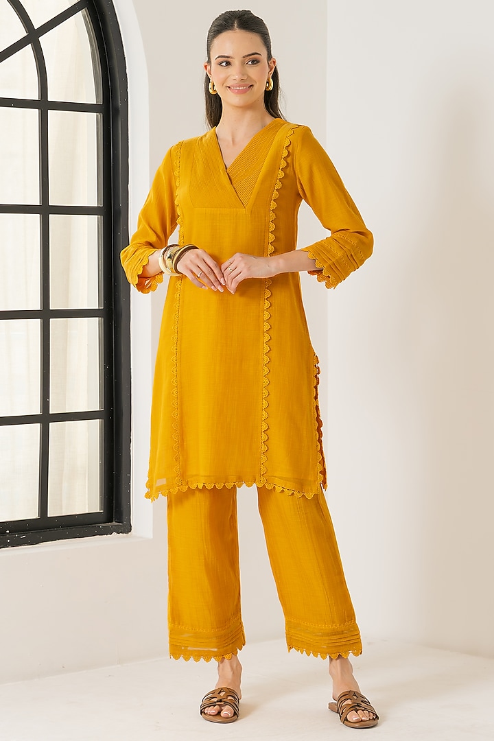 Orange Cotton Chanderi Silk Straight Short Kurta Set by DOHR INDIA at Pernia's Pop Up Shop