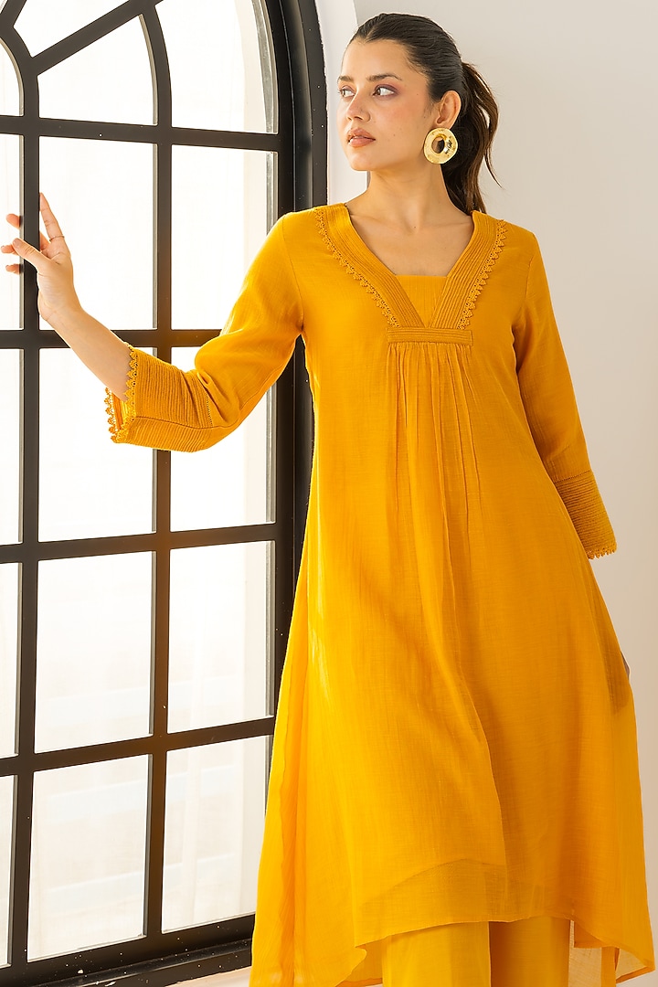 Orange Cotton Chanderi Silk Straight Short Kurta Set by DOHR INDIA at Pernia's Pop Up Shop