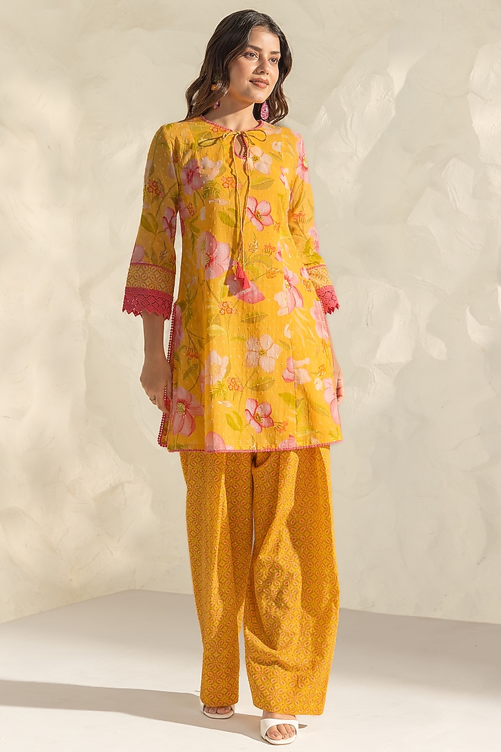 Yellow Cotton Dobby Floral Printed Straight Short Kurta Set by DOHR INDIA at Pernia's Pop Up Shop
